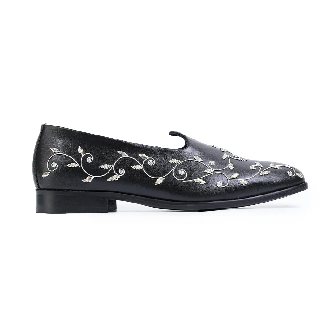 Monkstory Regal Floral Zardosi Mojari – Black - Image 5