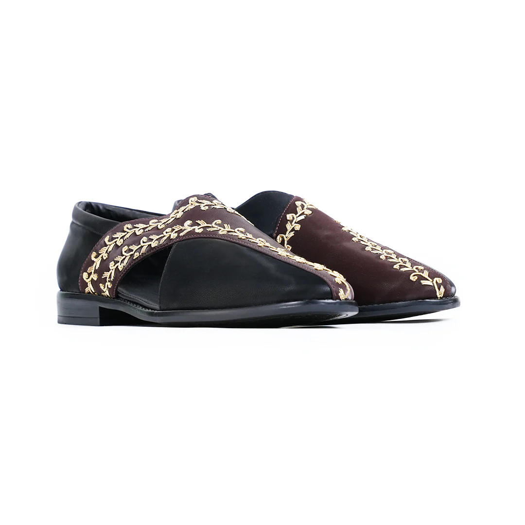 Monkstory Two Tone Embroidered Nawabi Sandals - Black/Brown - Image 9