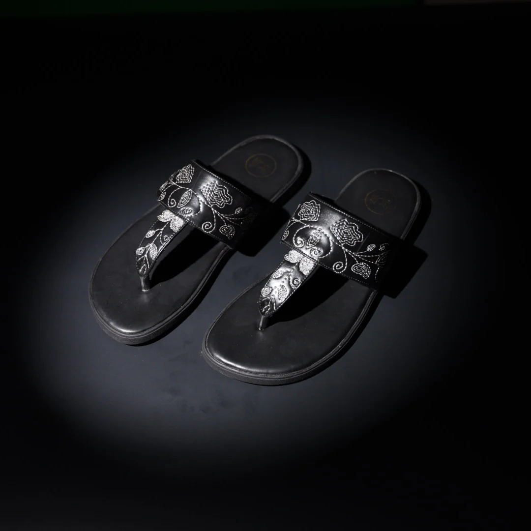 T-Rad Intricate Floral Embroidery Sandals - Black - Image 4